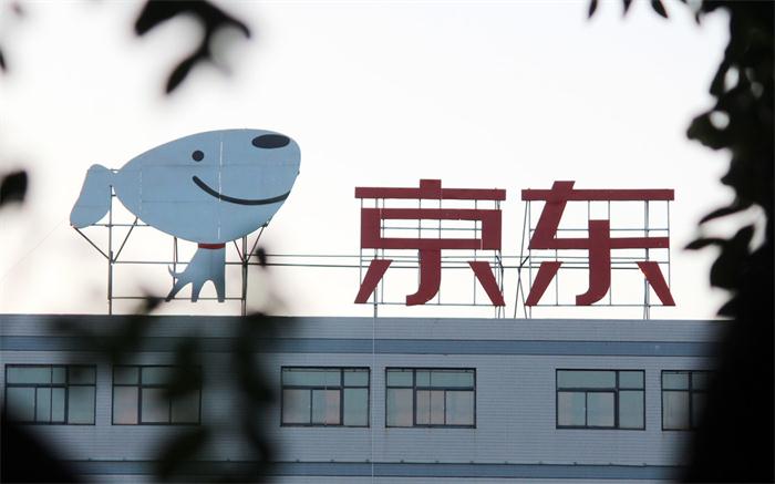 互聯(lián)網(wǎng)企業(yè)集體求變 是公司“瘋癲”還是你看不穿？